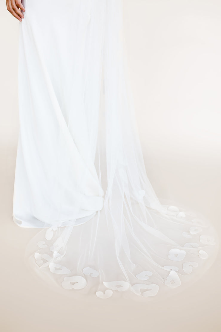 Long bridal veil with unique leopard print applique