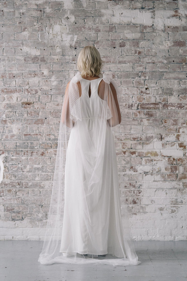 Bow cape drape bridal veil