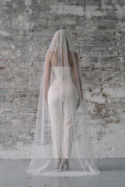 Tulle wedding veil with thin stripe design pinstripe pattern
